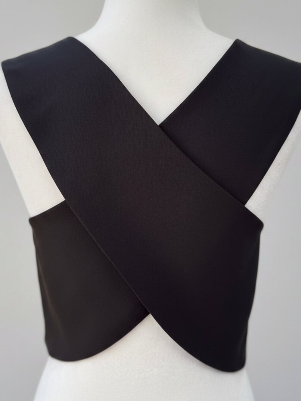 Access Fashion Cross-Back Black Tailored Vest Size Small